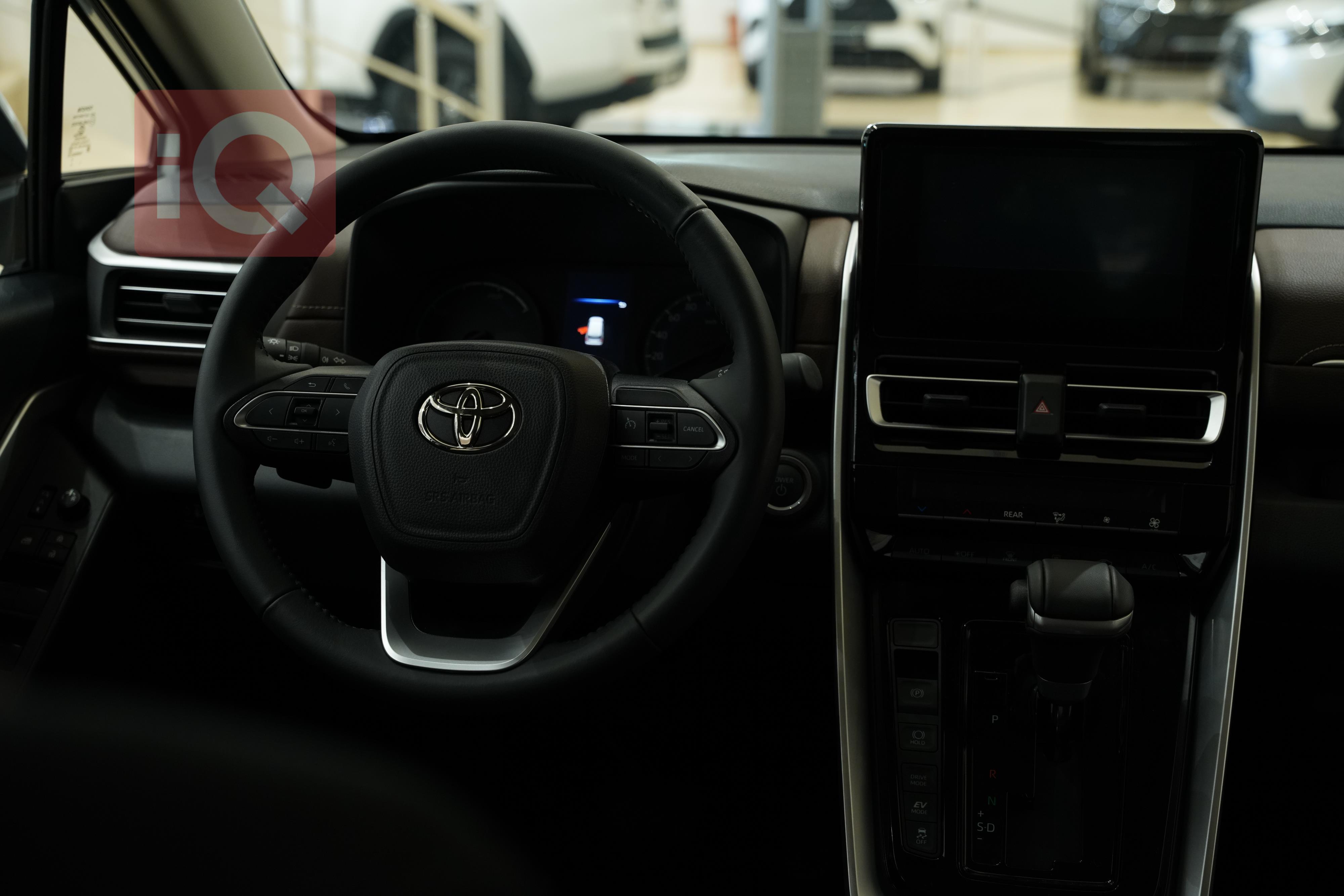 https://cdn.iqcars.ioDSC08570.JPG